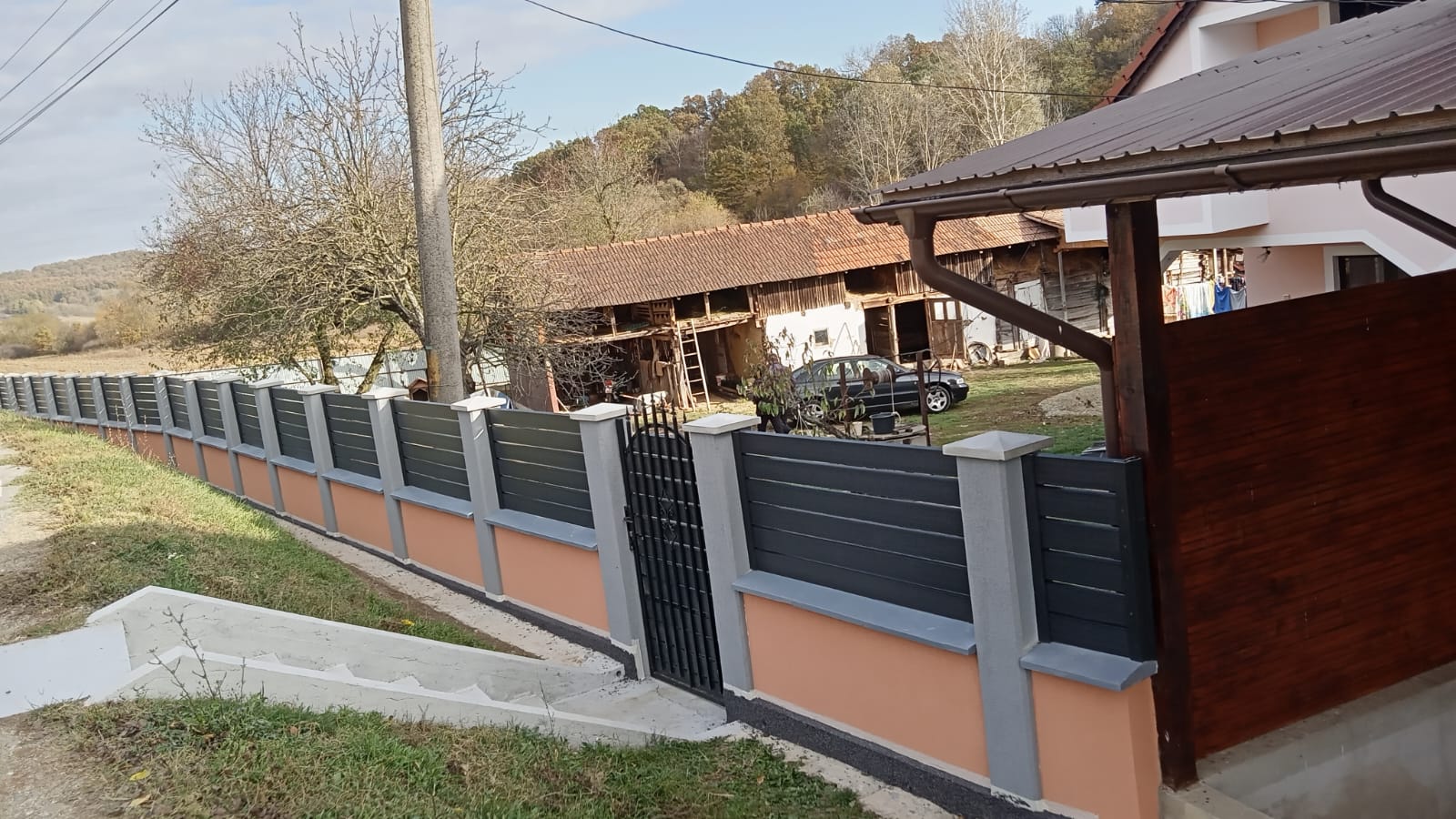 Împrejmuire modernă — ansamblu